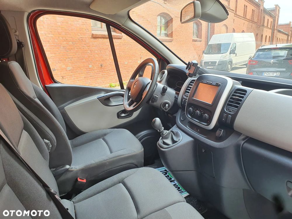 Renault TRAFIC - 10