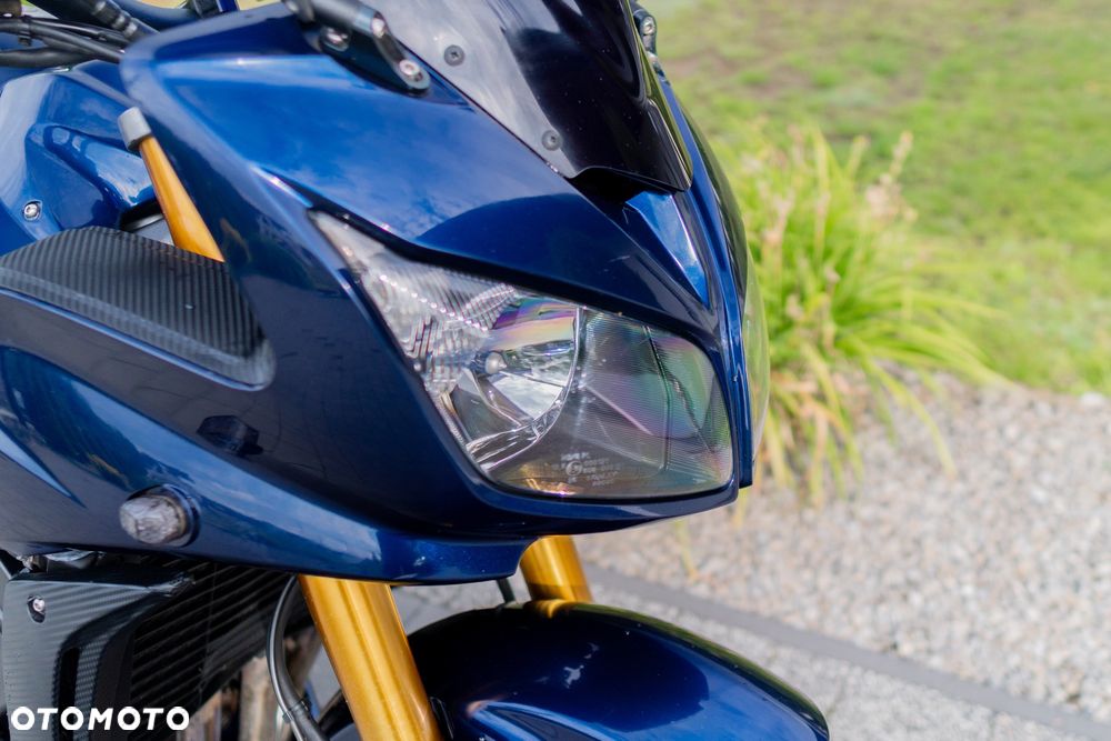 Yamaha FZ - 12
