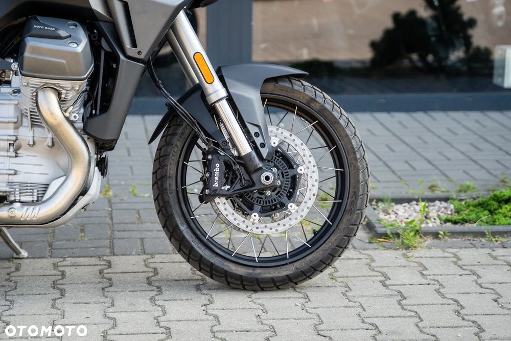 Moto Guzzi Stelvio - 11