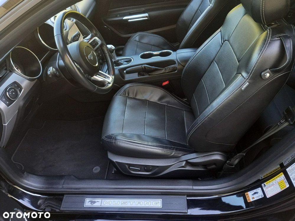 Ford Mustang 5.0 V8 GT - 25