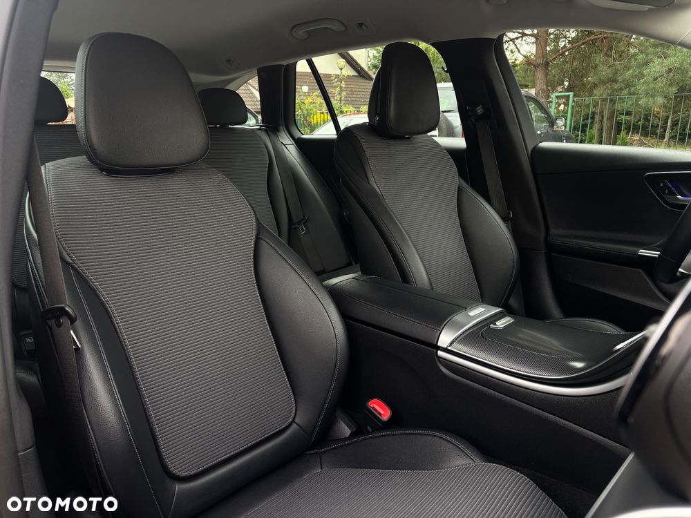 Mercedes-Benz Klasa C 220 d 9G-TRONIC Avantgarde - 24