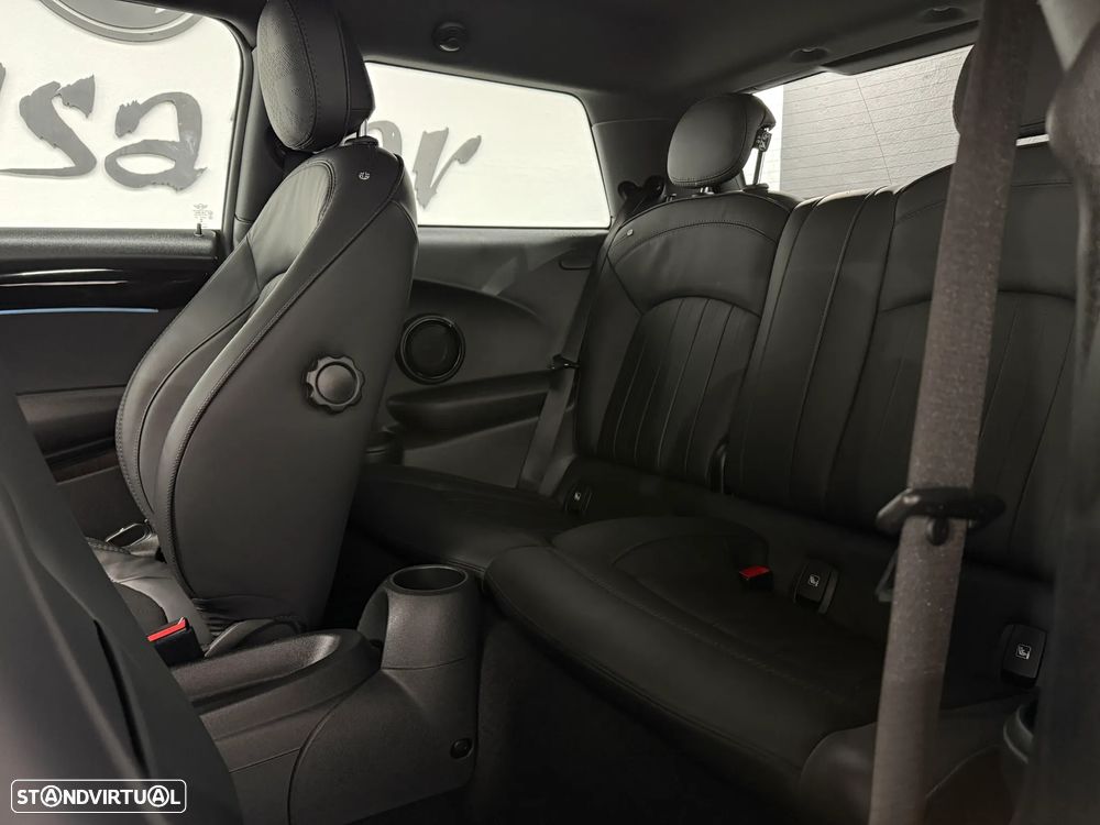 MINI 3 Portas Cooper SE Resolute Edition - 17
