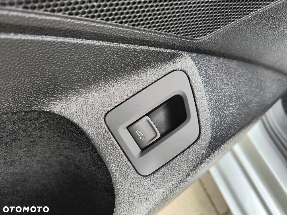 Volkswagen Passat 1.5 TSI EVO Essence - 17