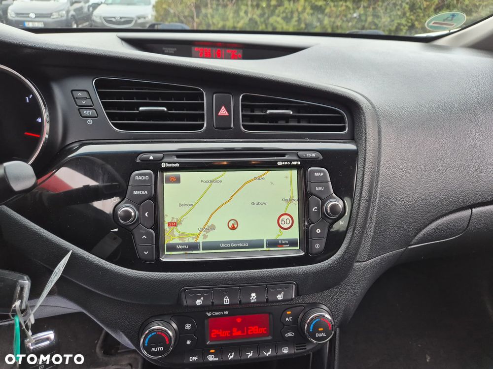 Kia Ceed 1.6 CRDi 128 Platinum Edition - 36