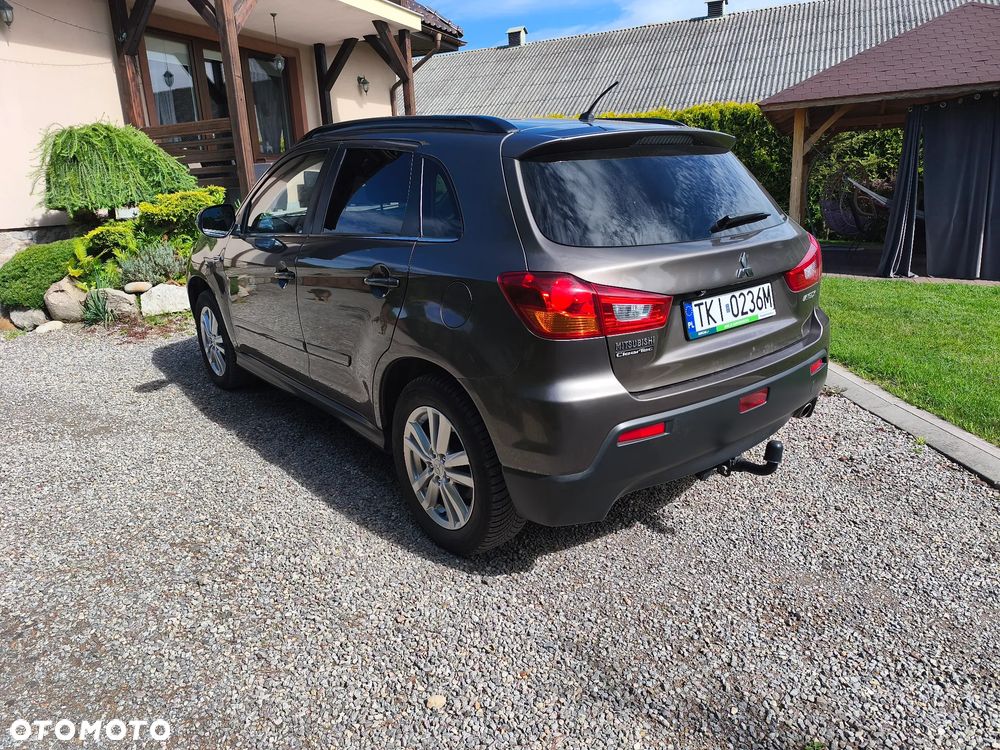 Mitsubishi ASX - 5
