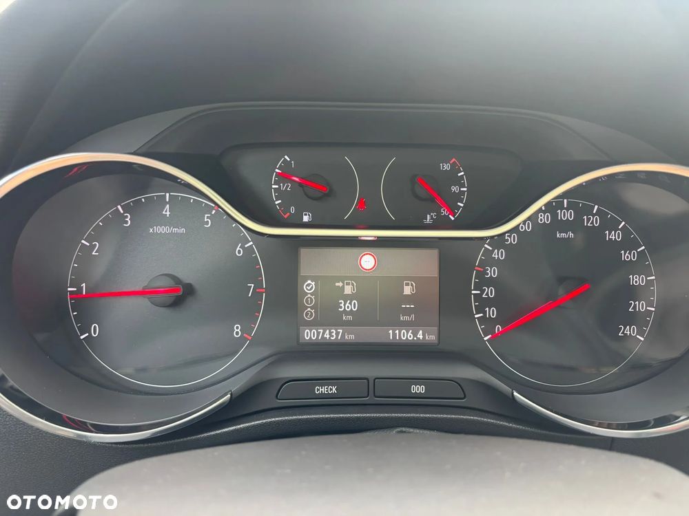Opel Crossland X - 15