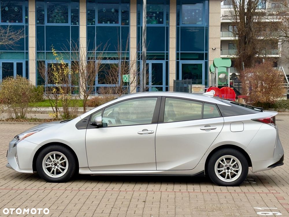 Toyota Prius 1.8 HSD Prestige - 7