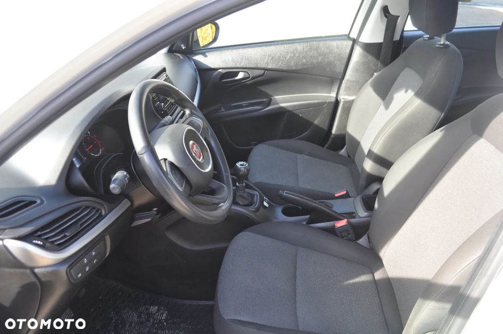 Fiat Tipo 1.4 16V Easy EU6d - 15