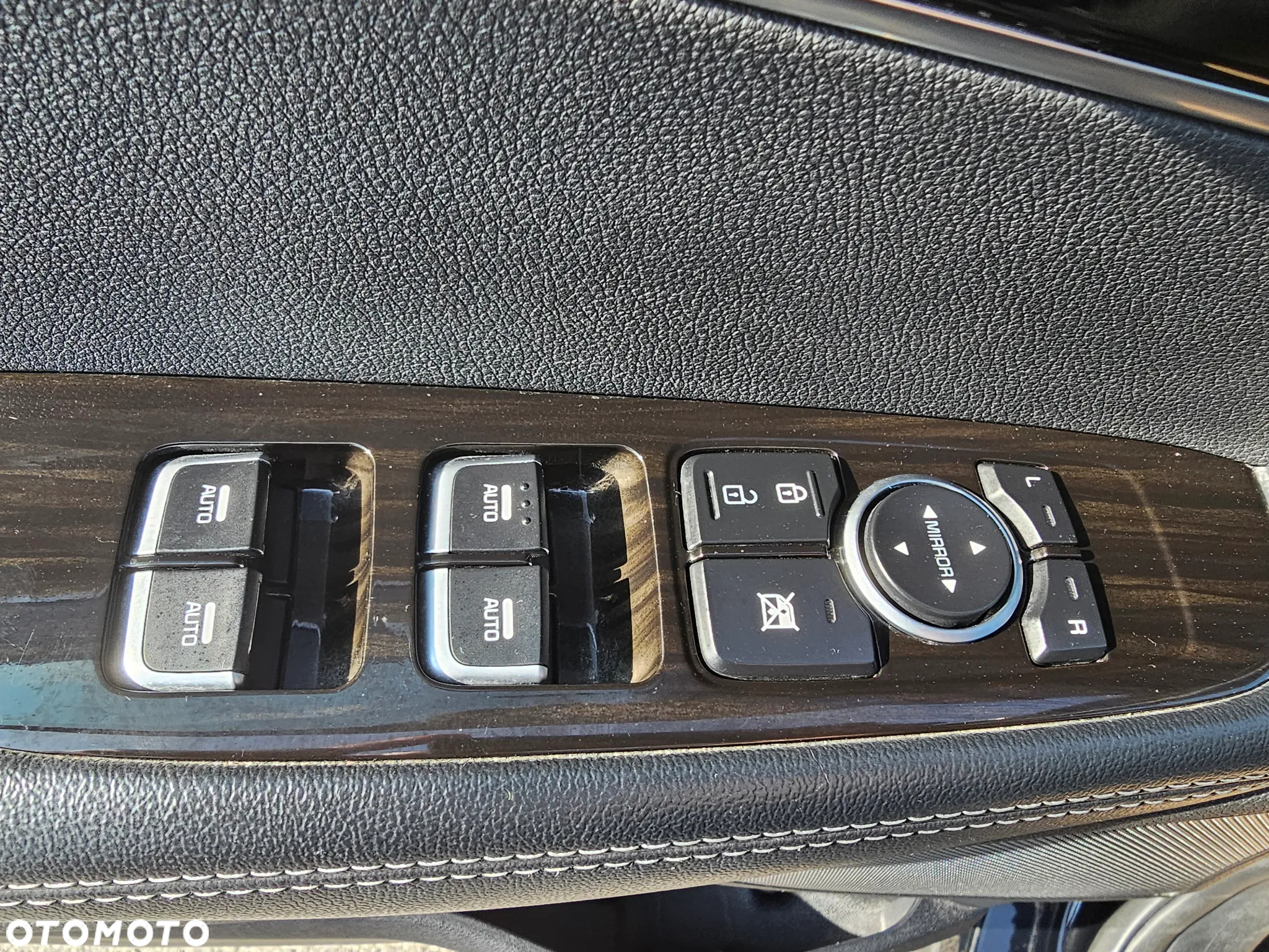 Kia Sorento - 32