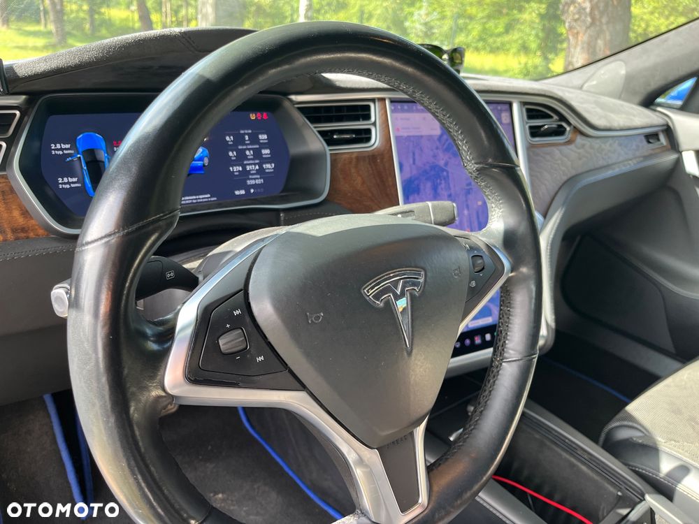 Tesla Model S Long Range Plus - 16