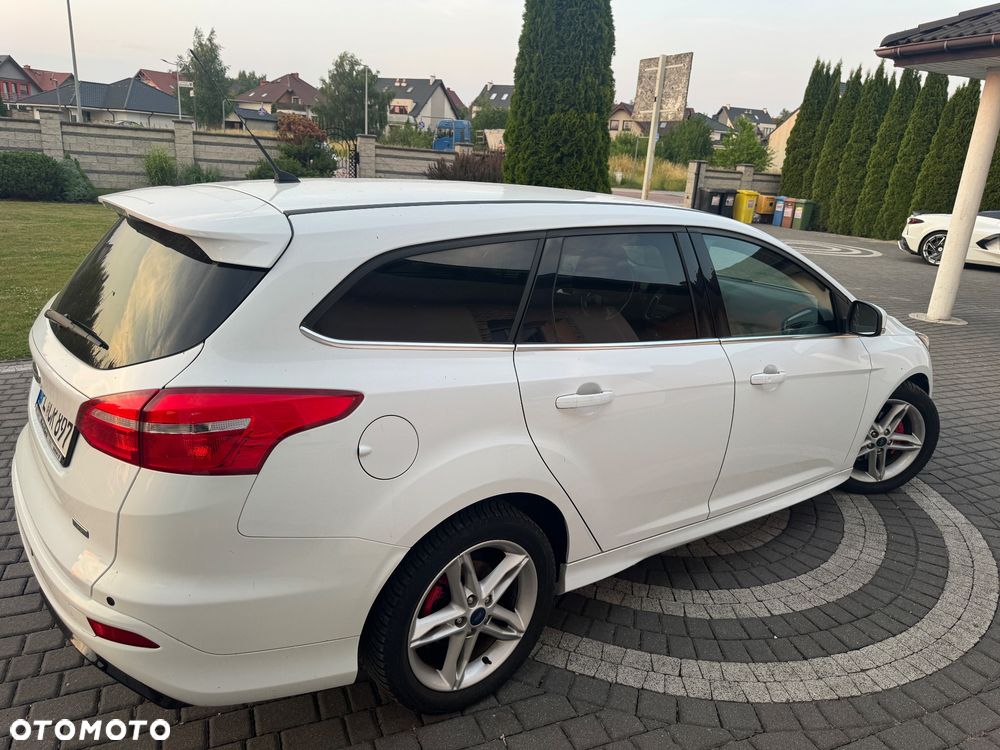 Ford Focus 1.0 EcoBoost Titanium - 10