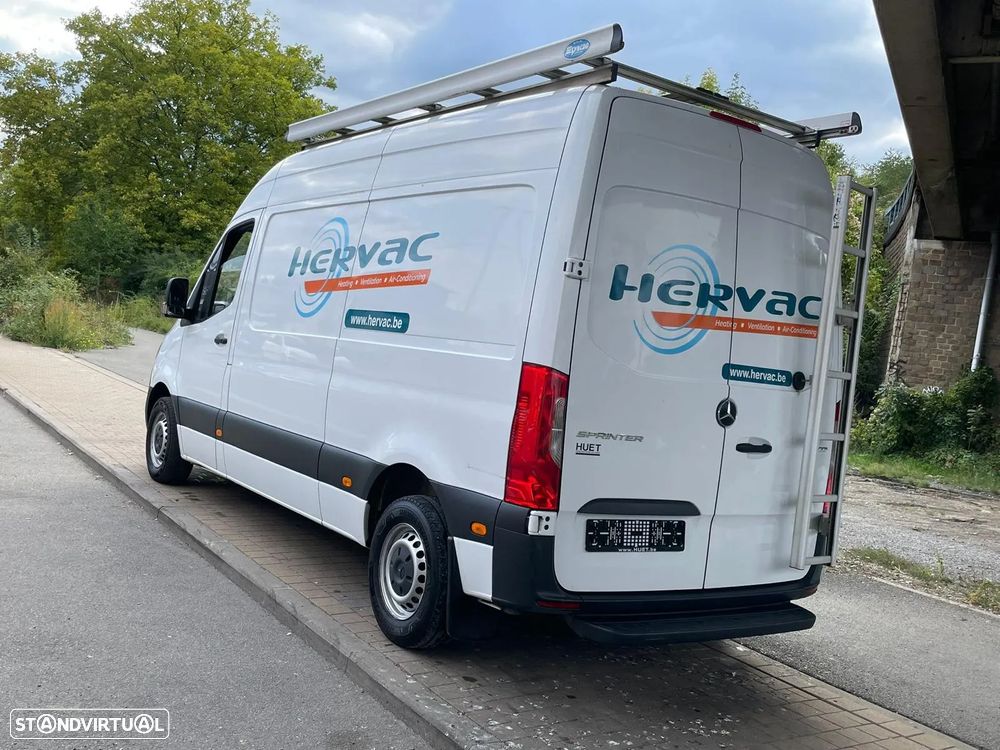 Mercedes-Benz Sprinter - 3