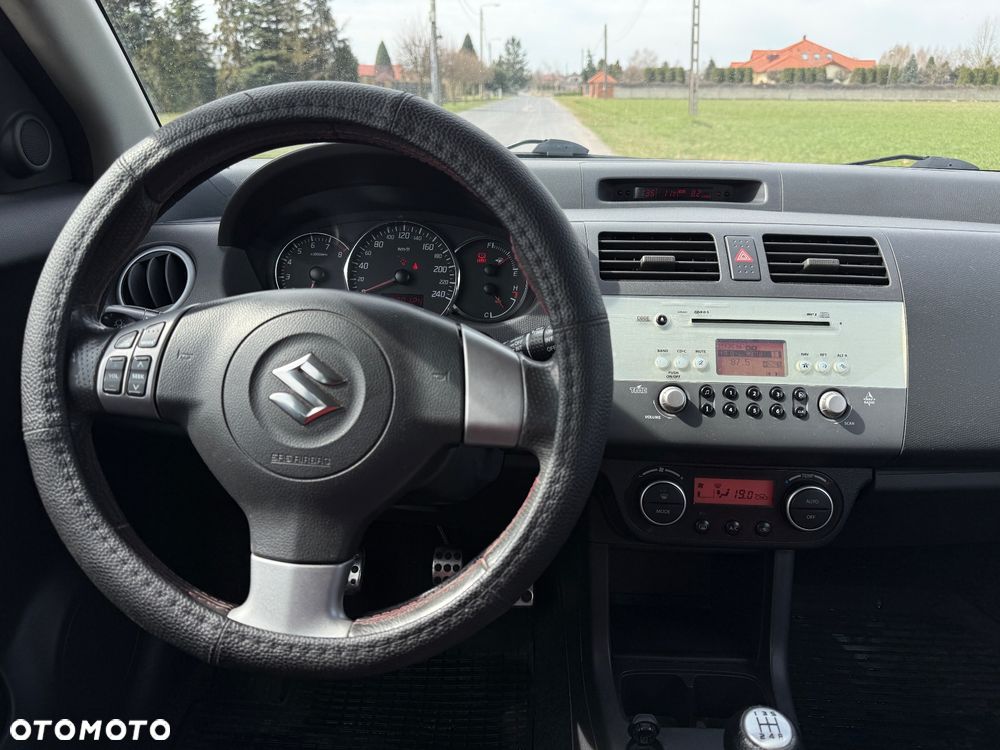 Suzuki Swift 1.6 Sport - 14