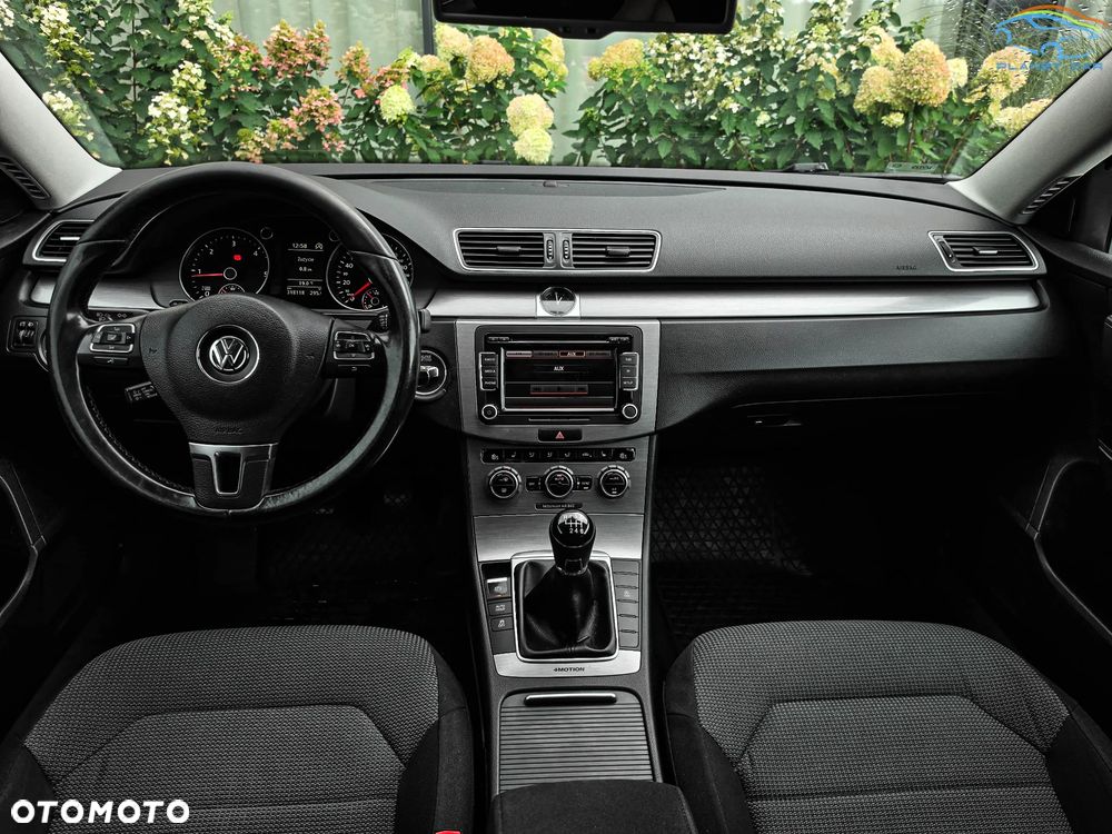 Volkswagen Passat 2.0 TDI 4Motion BlueMotion Technol Trendline - 20