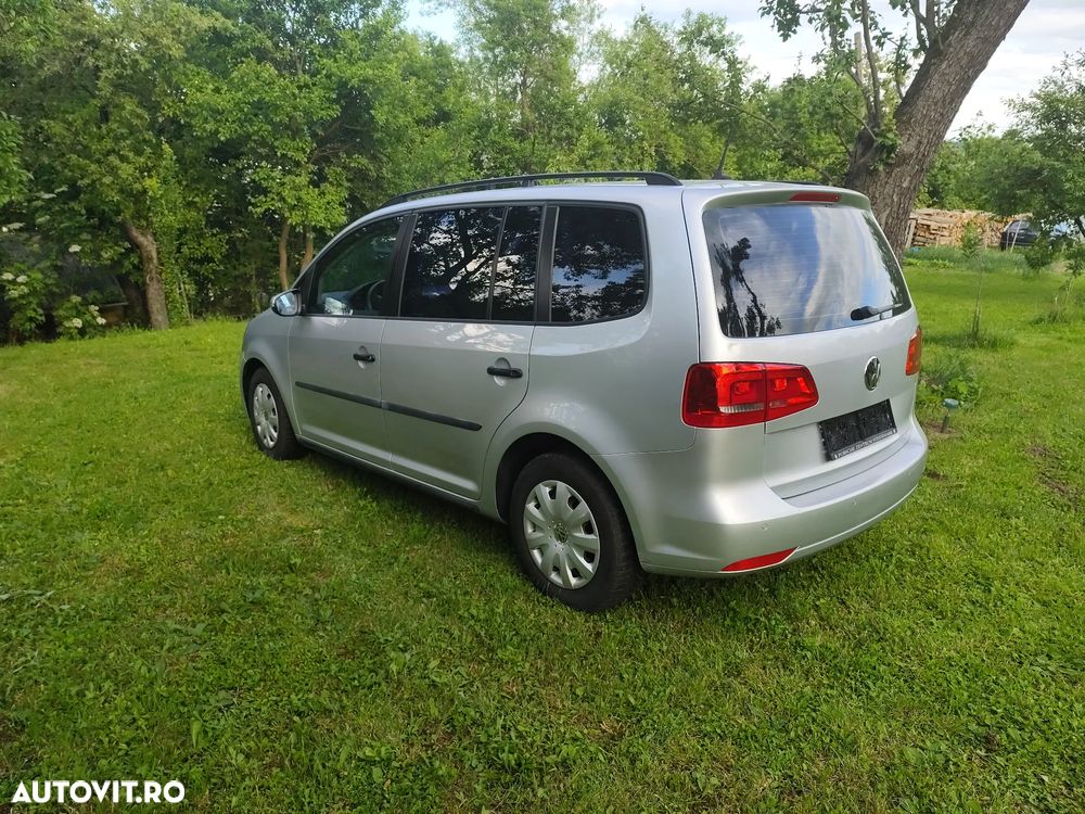 Volkswagen Touran 1.6 TDI Highline - 4