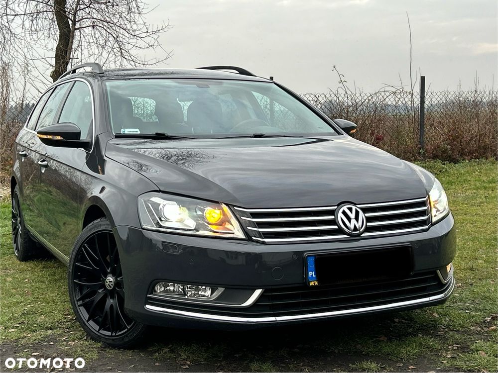 Volkswagen Passat 1.6 TDI DPF BlueMot Highline - 13