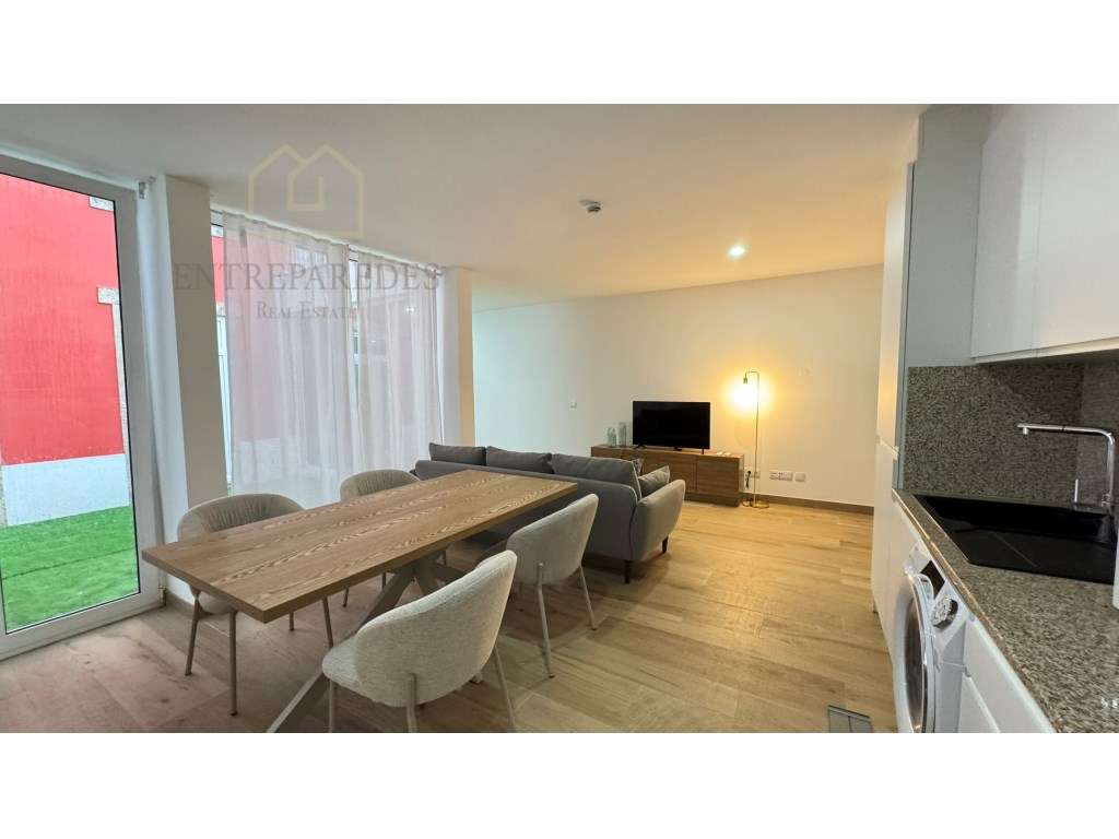 Apartamento T2 mobilado com pátio para comprar na rua Alexandre Her... - Grande imagem: 3/38