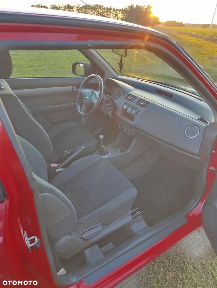 Suzuki Swift - 19