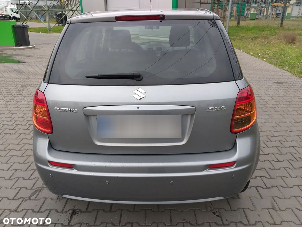 Suzuki SX4 1.6 Premium - 7
