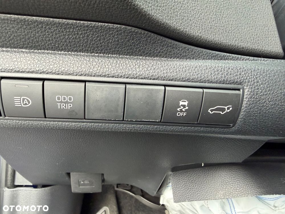 Toyota Corolla 1.8 Business Edition - 24