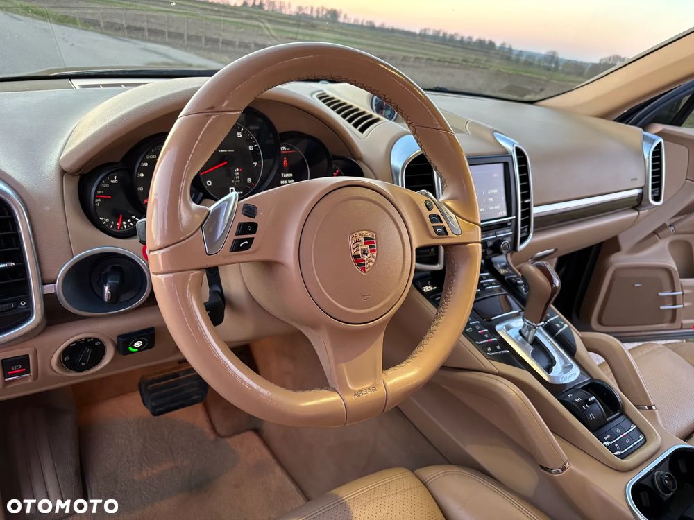Porsche Cayenne Tiptronic S - 18