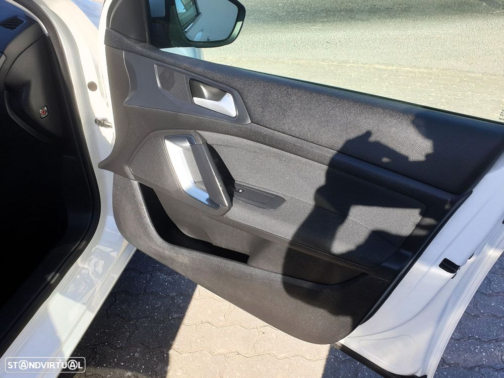 Peugeot 308 1.6 BlueHDi Allure J17 - 34