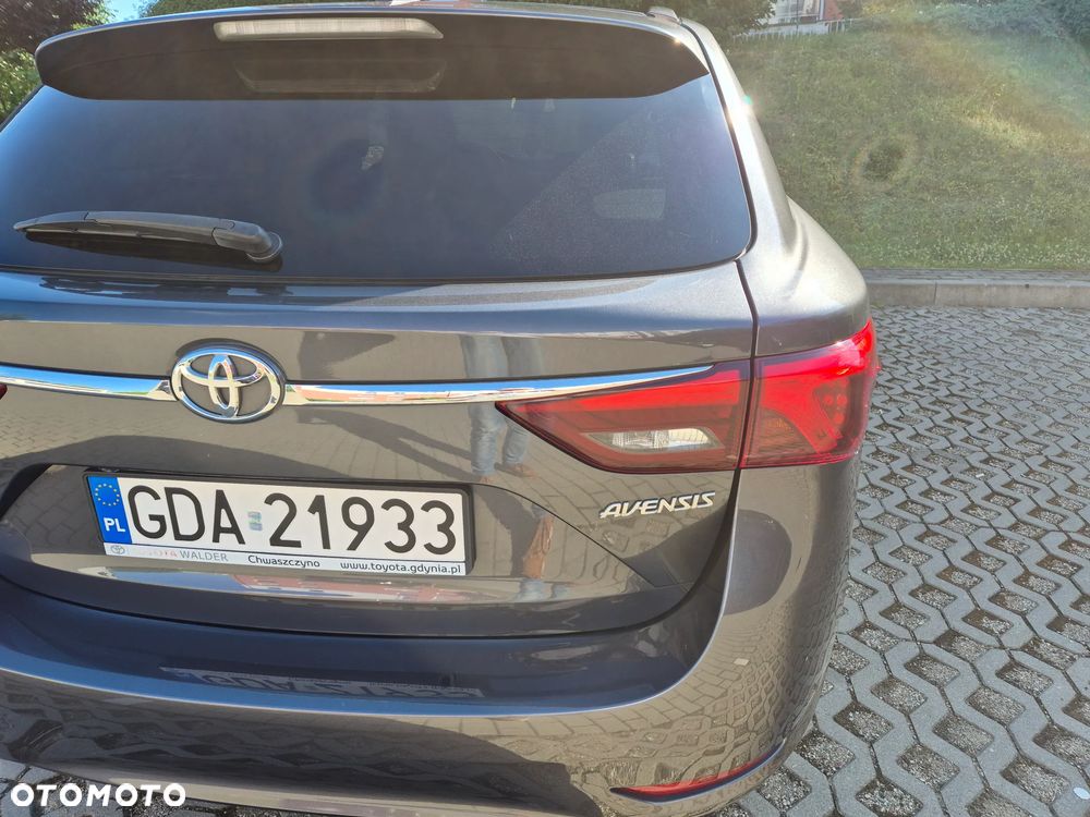 Toyota Avensis 1.8 Premium - 4