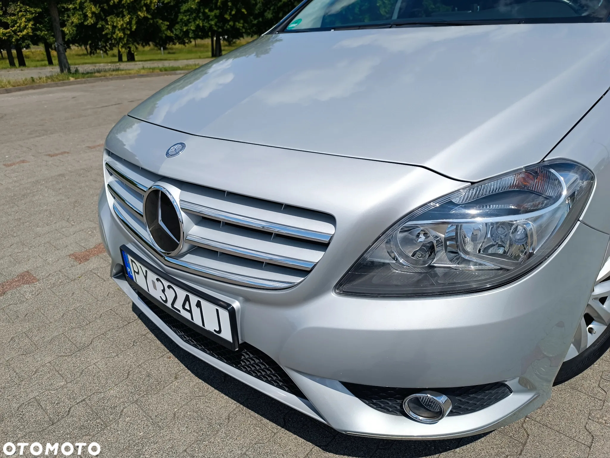 Mercedes-Benz Klasa B 180 (BlueEFFICIENCY) - 16