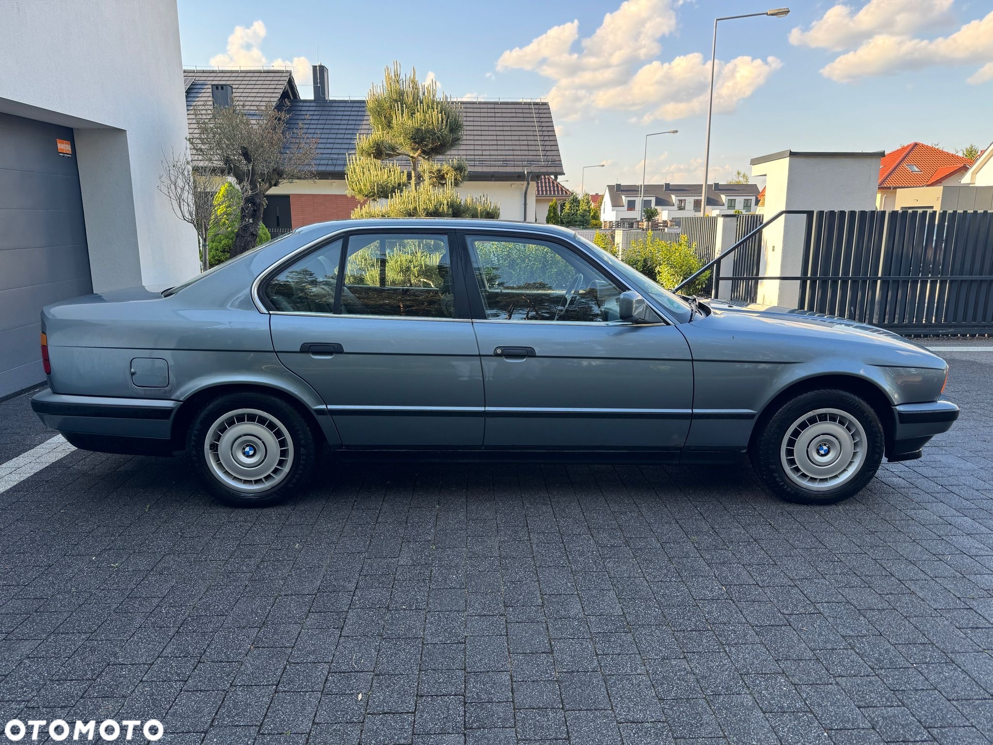 BMW Seria 5 520i - 16