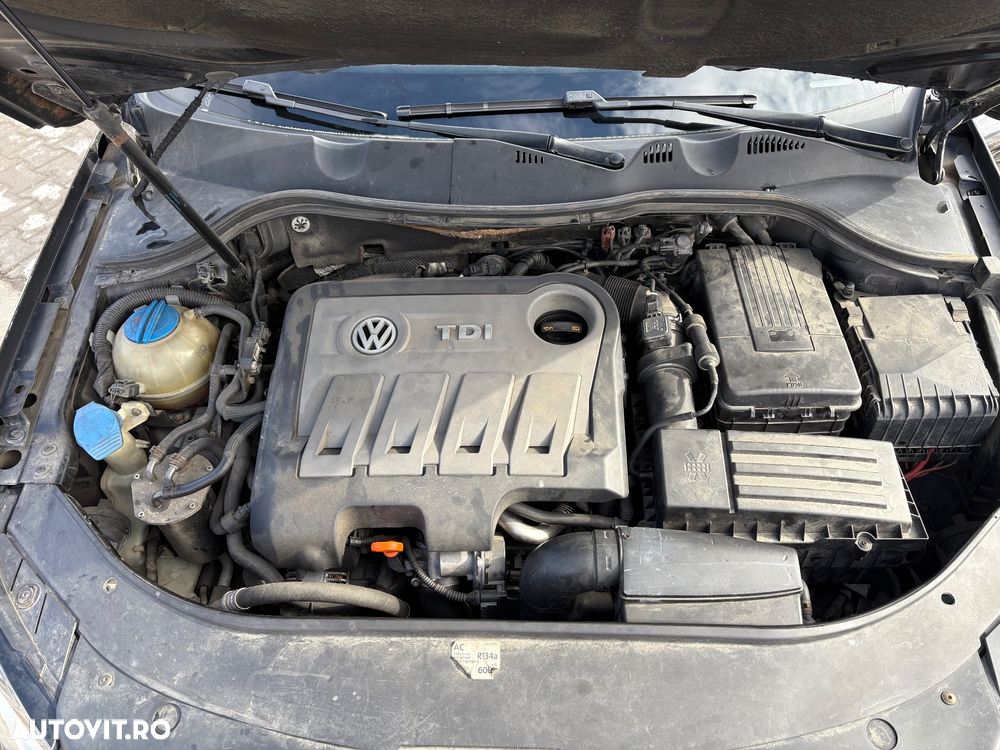 Volkswagen Passat - 17