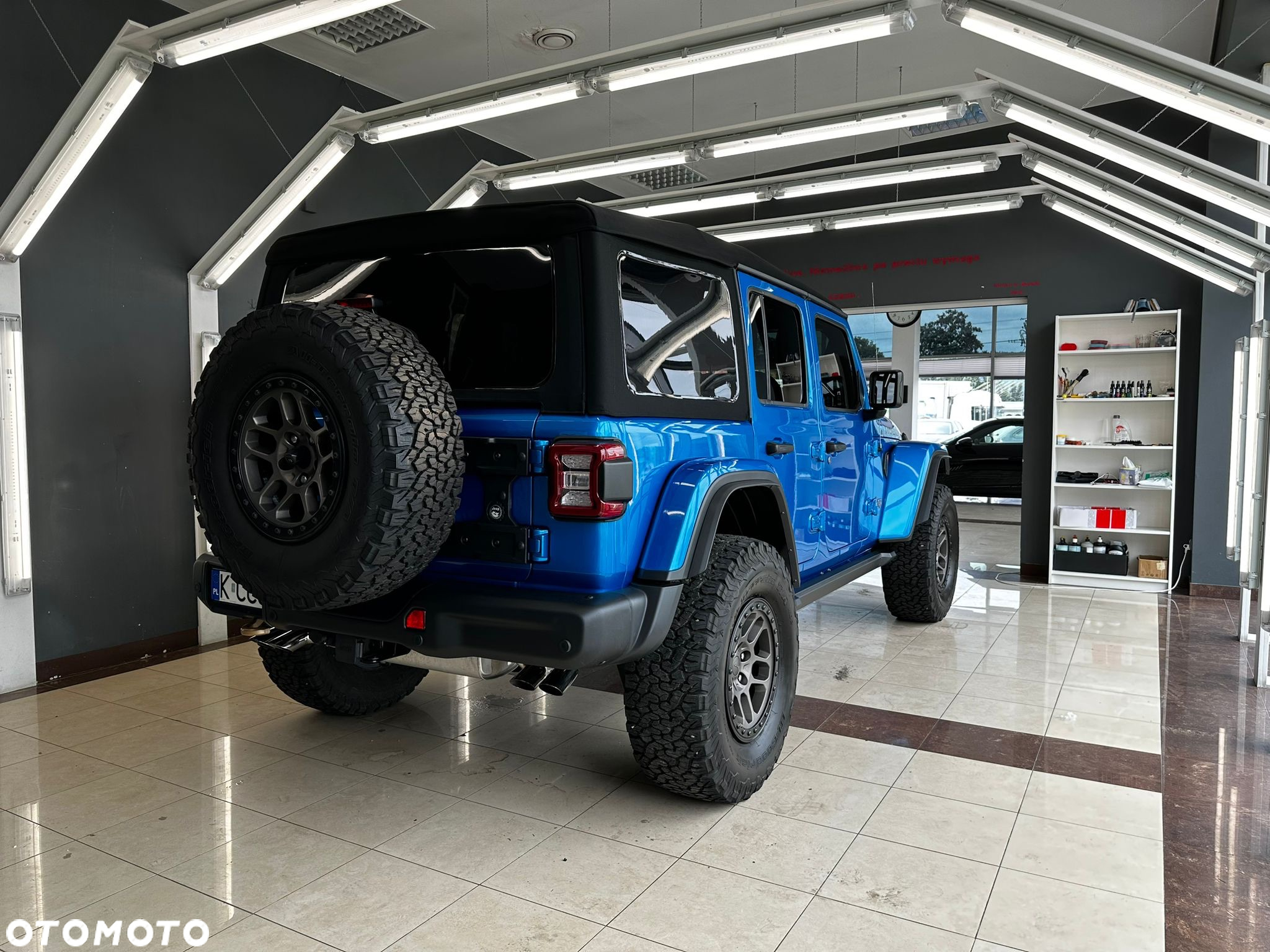 Jeep Wrangler - 9