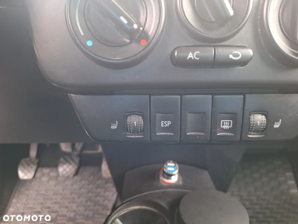 Volkswagen New Beetle 1.9 TDI DPF United - 23