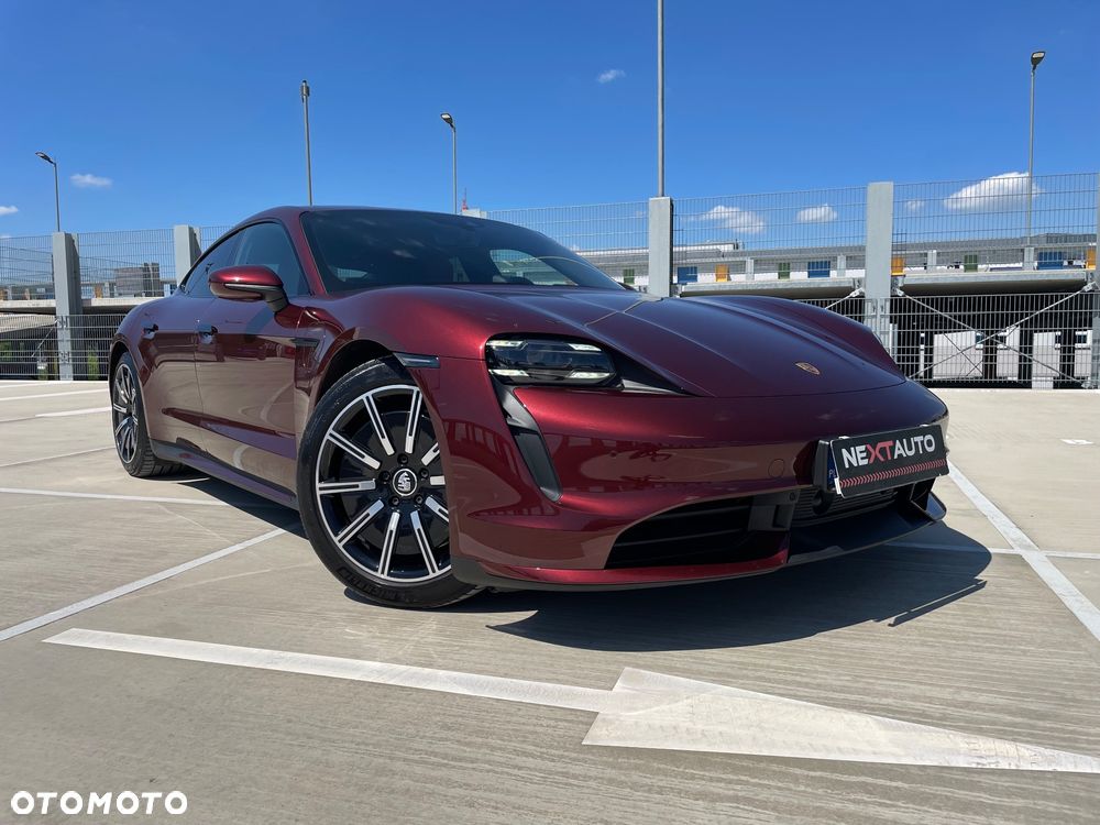 Porsche Taycan Turbo - 4