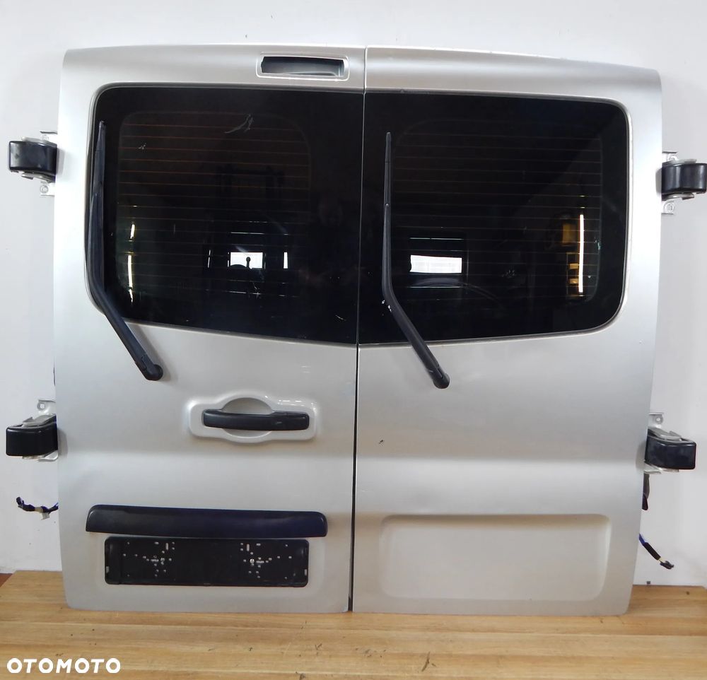 Drzwi prawy tył skrzydełka TRAFIC III vivaro nv300 Talento 14-22 srebrne Łuków części - 4