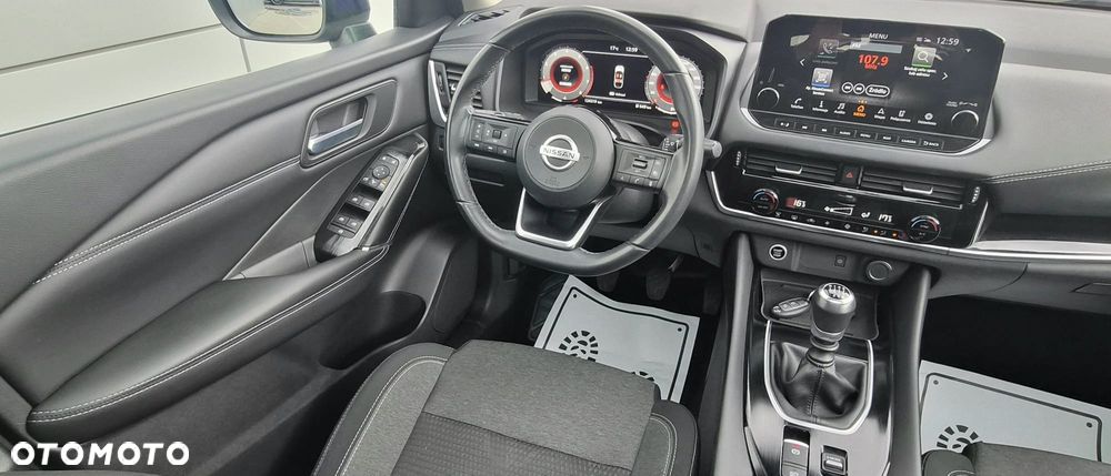 Nissan Qashqai 1.3 DIG-T N-Connecta EU6d - 25