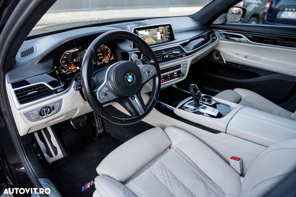 BMW Seria 7 750i xDrive - 9