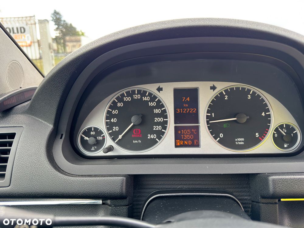 Mercedes-Benz Klasa B 180 CDI Autotronic Special Edition - 26