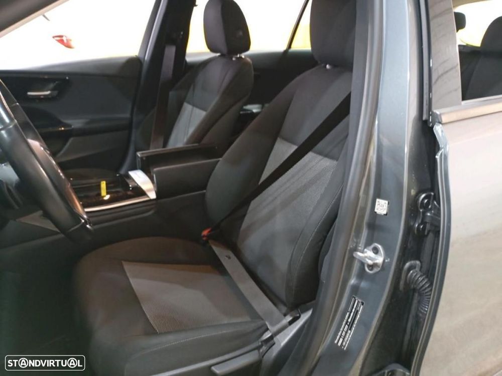 Mercedes-Benz C 220 d - 8