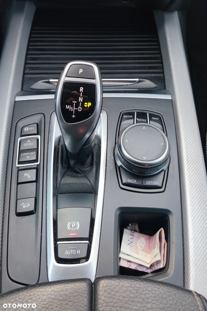 BMW X5 xDrive25d - 9