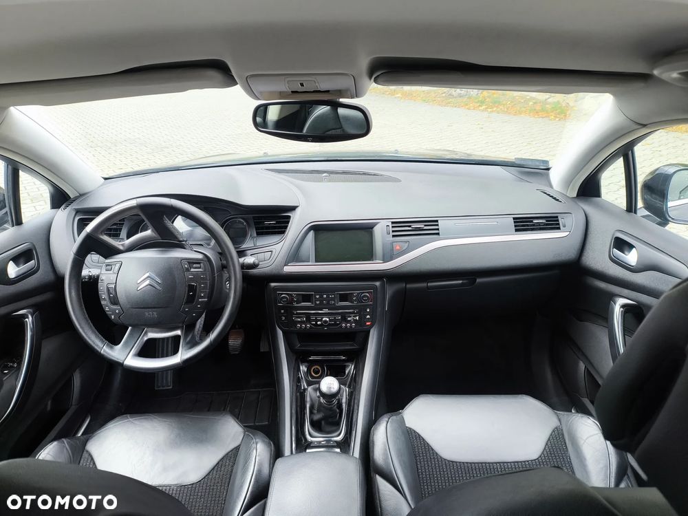 Citroën C5 HDi 135 FAP Exclusive - 17