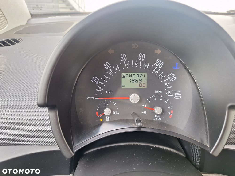 Volkswagen New Beetle 2.0 - 23