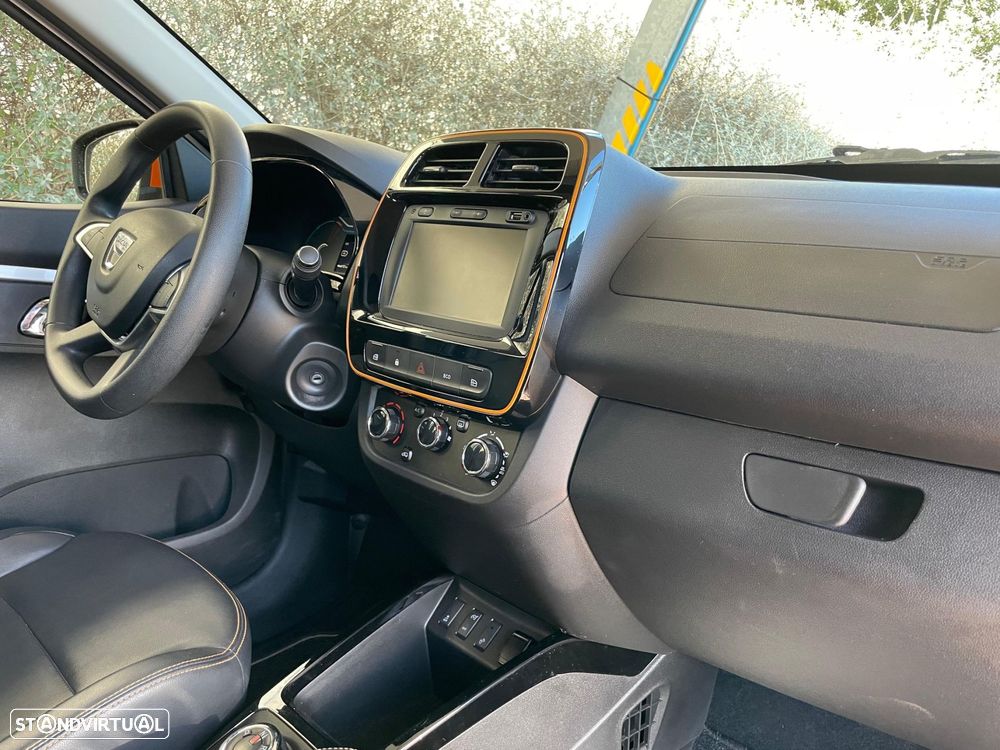 Dacia Spring Electric 45 Essential - 13