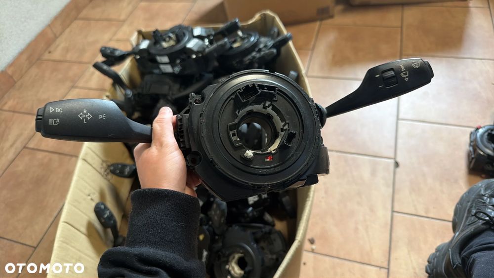 BMW F22 F32 F30 F33 PAJĄK TAŚMA MANETKI PRZEŁĄCZNIK ZESPOLONY 9351145 - 1