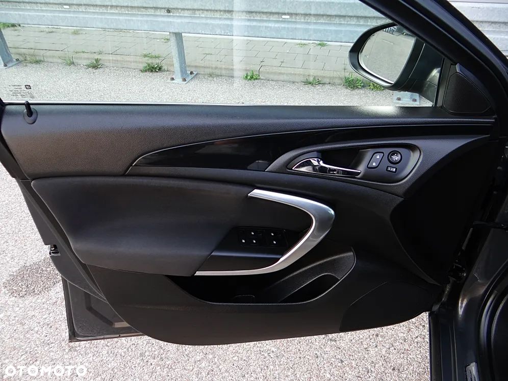 Opel Insignia 2.0 CDTI Automatik - 23