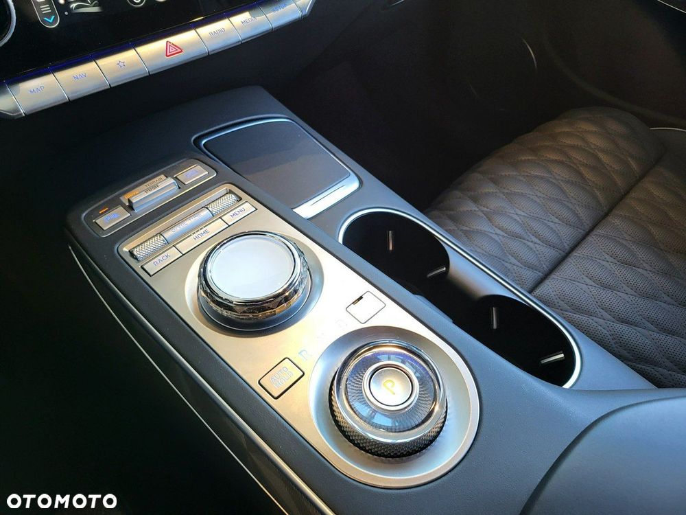 Genesis GV70 2.2 Diesel AWD AT8 Sport Line - 17