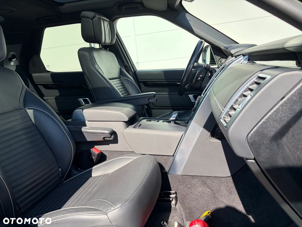 Land Rover Discovery 3.0 D250 mHEV R-Dynamic HSE - 13