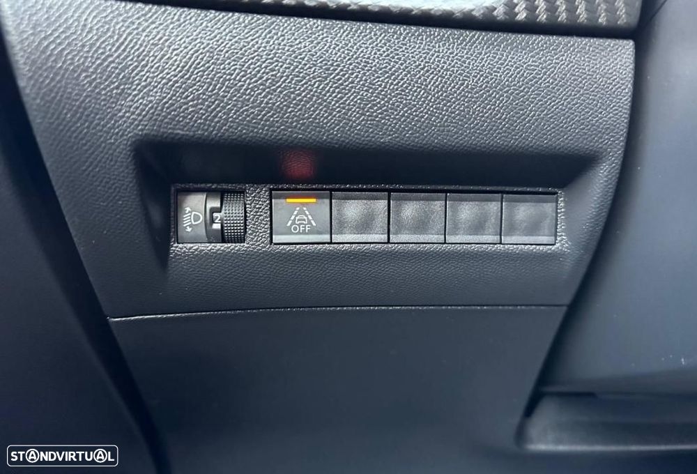 Peugeot 208 PureTech 100 EAT8 Active - 10