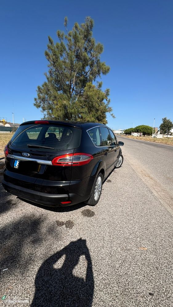 Ford S-Max 2.0 TDCi Titanium 7L - 4