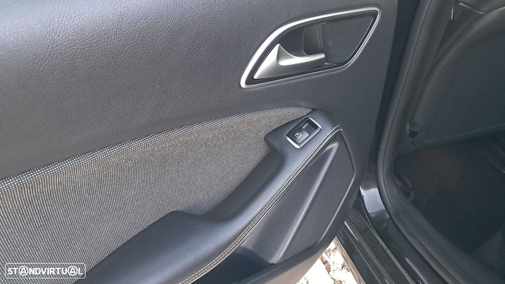 Mercedes-Benz A 180 CDI (BlueEFFICIENCY) Urban - 25