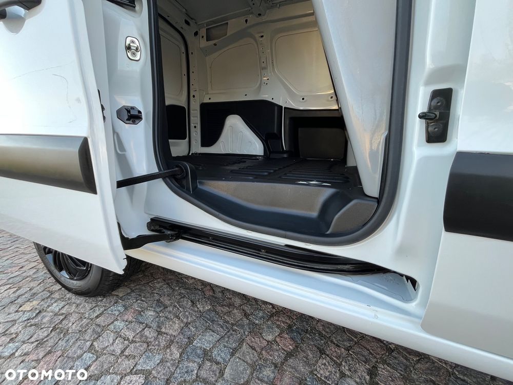 Citroën BERLINGO - 19